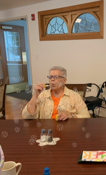S. Eileen’s MANY bubbles! S. Eileen's MANY bubbles!