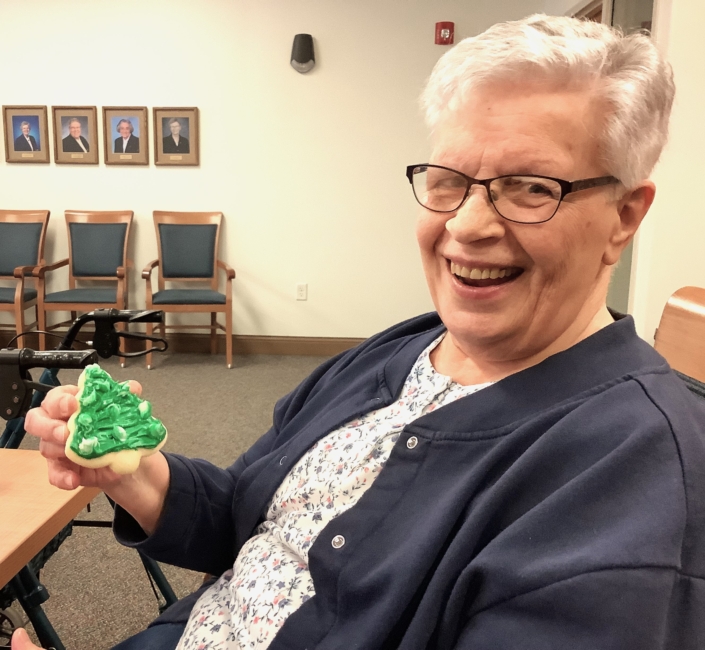 Sister Eileen M's decorated tree even included lights!